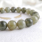 Close-up of natural labradorite beads showing colour variation — Kaashir gemstone bracelet