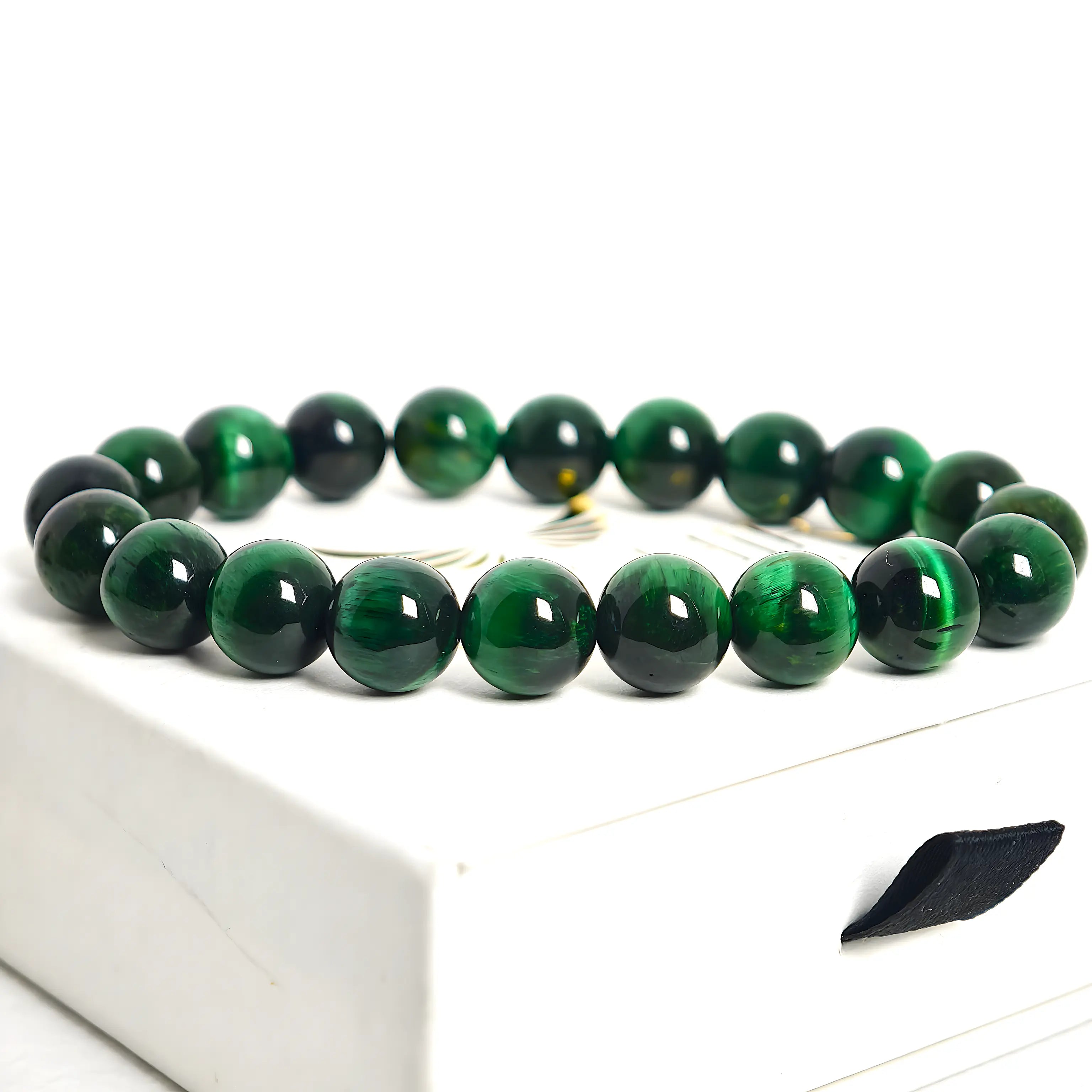 green tiger eye bracelet natural stone beads close up detail