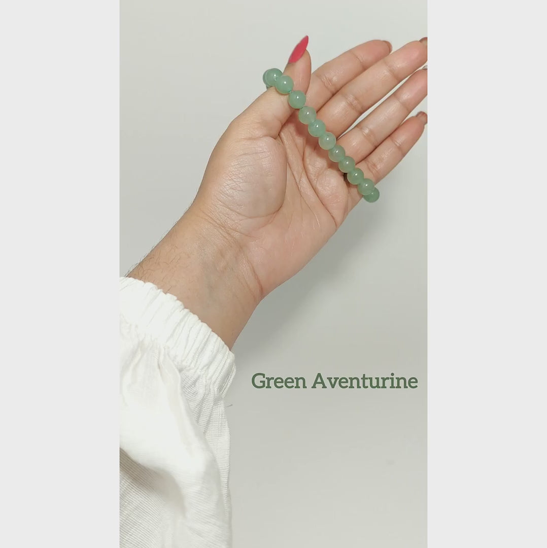 Green Aventurine beaded bracelet featuring natural green gemstones with complete Kaashir gift packaging